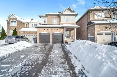 4 Templeton Court Brampton ON L6P 3B2