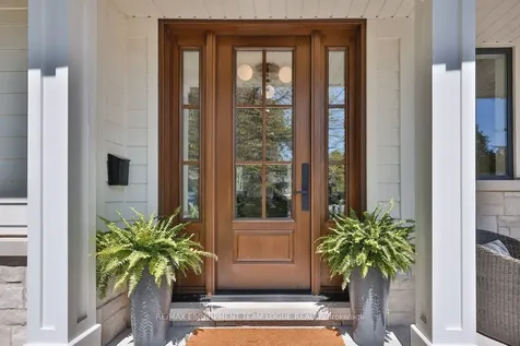 227 Tuck Drive Burlington ON L7L 2P9