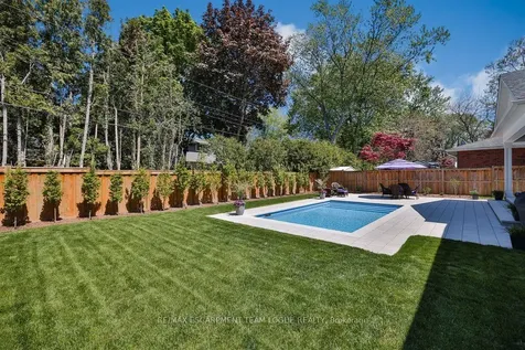 227 Tuck Drive Burlington ON L7L 2P9