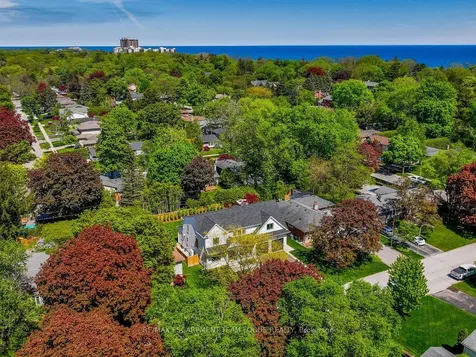 227 Tuck Drive Burlington ON L7L 2P9