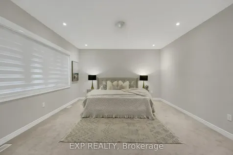34 Carnegie Drive Oakville ON L6H 0V8