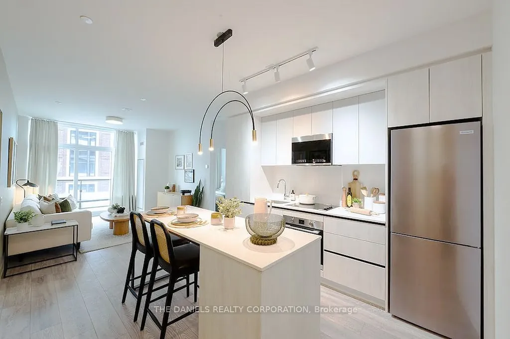 2485 Eglinton Avenue W Mississauga ON L5M 2T1