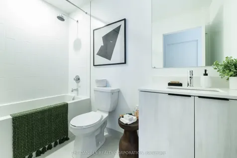 2485 Eglinton Avenue W Mississauga ON L5M 2T1
