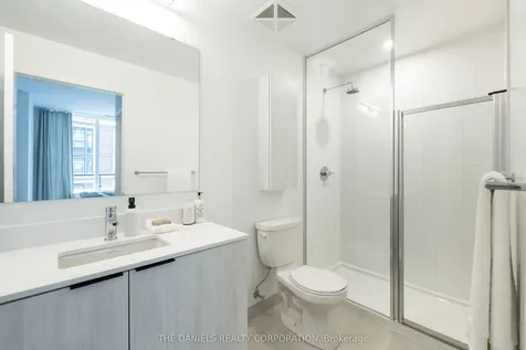 2485 Eglinton Avenue W Mississauga ON L5M 2T1