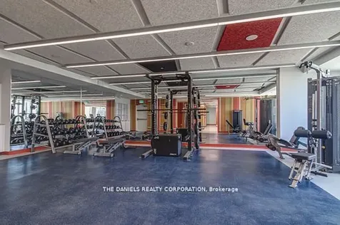 2485 Eglinton Avenue W Mississauga ON L5M 2T1