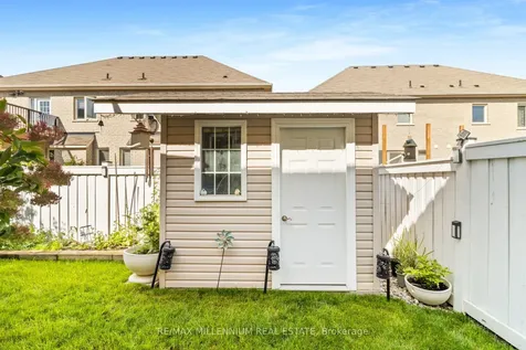 6 Trentonian Street Brampton ON L6R 3W2