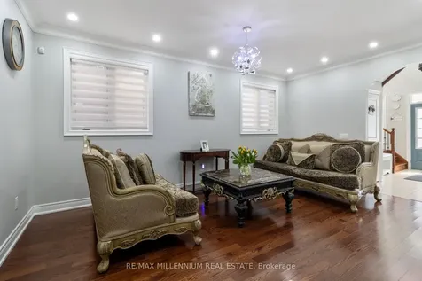6 Trentonian Street Brampton ON L6R 3W2