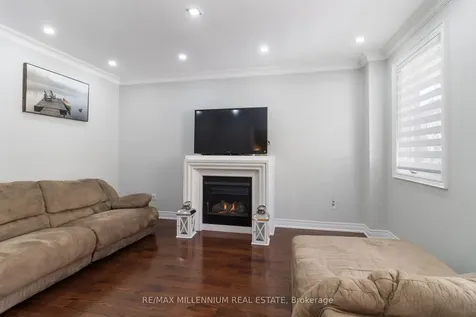 6 Trentonian Street Brampton ON L6R 3W2