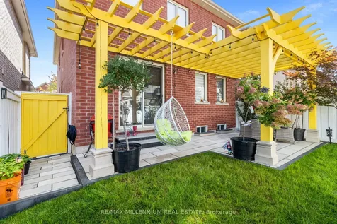 6 Trentonian Street Brampton ON L6R 3W2