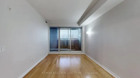 1050 The Queensway Avenue Toronto ON M8Z 0A8