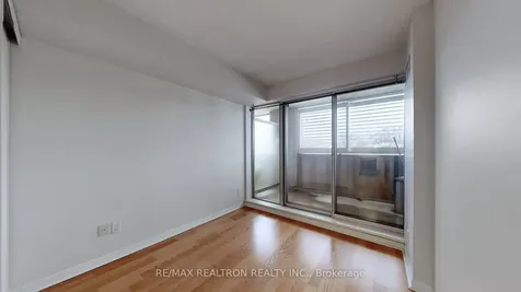 1050 The Queensway Avenue Toronto ON M8Z 0A8