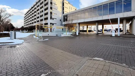 1050 The Queensway Avenue Toronto ON M8Z 0A8