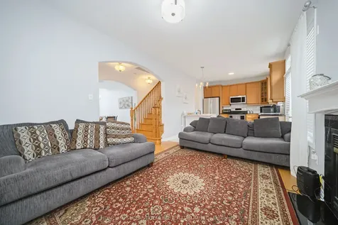 3836 Baycroft Drive Mississauga ON L5N 8J5