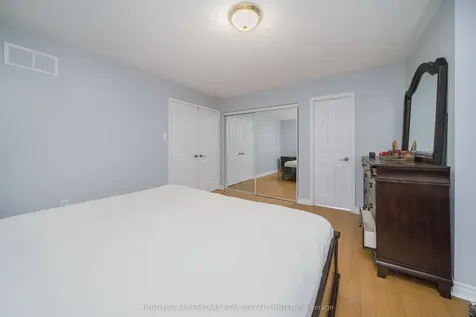 3836 Baycroft Drive Mississauga ON L5N 8J5