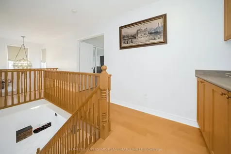 3836 Baycroft Drive Mississauga ON L5N 8J5