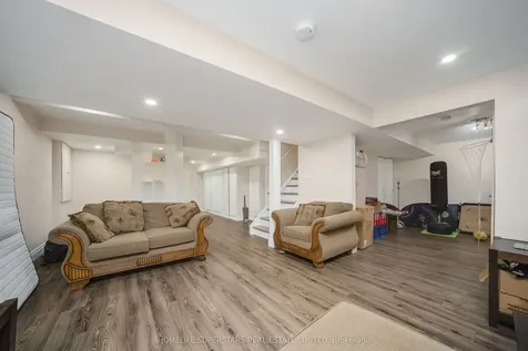 3836 Baycroft Drive Mississauga ON L5N 8J5