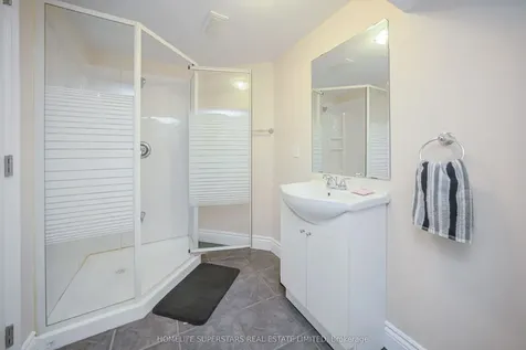 3836 Baycroft Drive Mississauga ON L5N 8J5