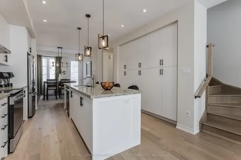 1401 Almonte Drive Burlington ON L7P 0V8