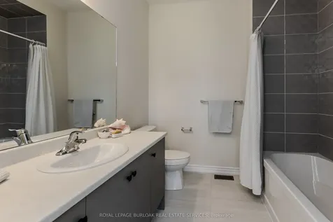 1401 Almonte Drive Burlington ON L7P 0V8