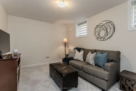 1401 Almonte Drive Burlington ON L7P 0V8