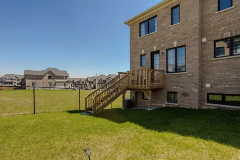 1401 Almonte Drive Burlington ON L7P 0V8