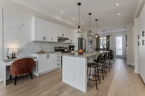 1401 Almonte Drive Burlington ON L7P 0V8