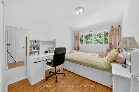 85 Driftwood Avenue Toronto ON M3N 2M7