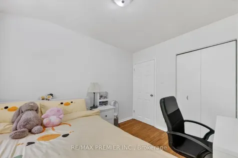 85 Driftwood Avenue Toronto ON M3N 2M7
