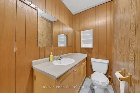 85 Driftwood Avenue Toronto ON M3N 2M7