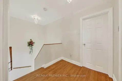 85 Driftwood Avenue Toronto ON M3N 2M7