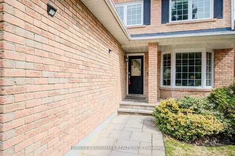 1111 Deer Run Mississauga ON L5C 3P7