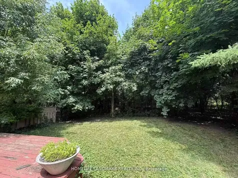 1111 Deer Run Mississauga ON L5C 3P7