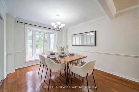 1111 Deer Run Mississauga ON L5C 3P7