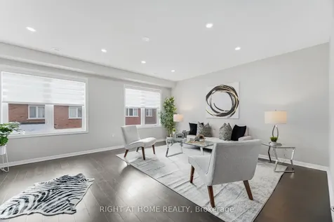 10 Vanhorne Close Brampton ON L7A 0X7
