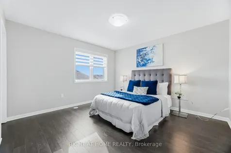 10 Vanhorne Close Brampton ON L7A 0X7