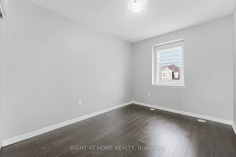 10 Vanhorne Close Brampton ON L7A 0X7