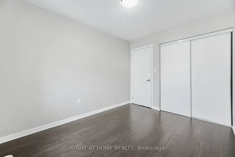 10 Vanhorne Close Brampton ON L7A 0X7