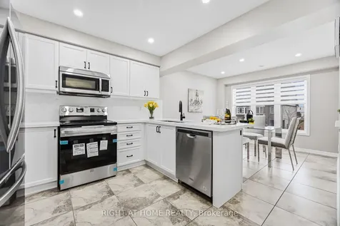 10 Vanhorne Close Brampton ON L7A 0X7