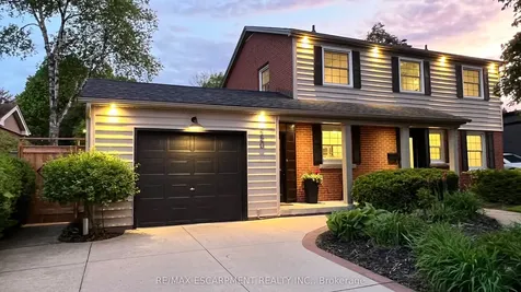 350 East Side Crescent Burlington ON L7R 3G9