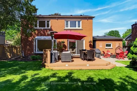350 East Side Crescent Burlington ON L7R 3G9