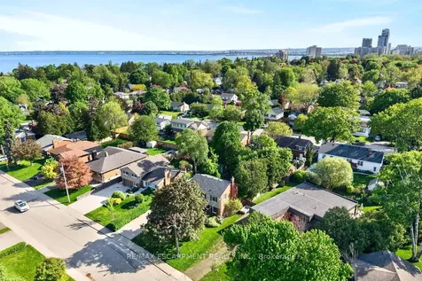 350 East Side Crescent Burlington ON L7R 3G9