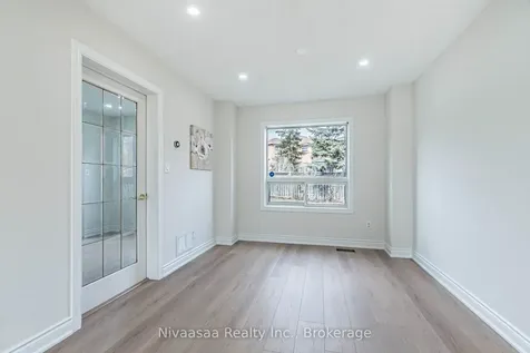 33 Pantages Court Brampton ON L6S 5B7