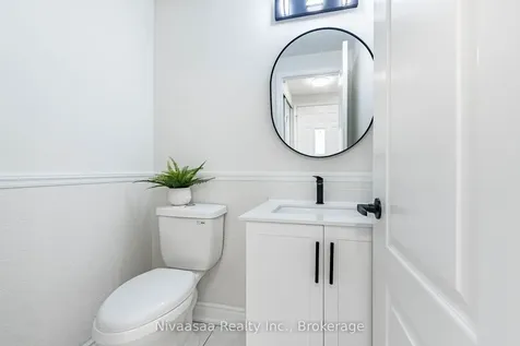 33 Pantages Court Brampton ON L6S 5B7