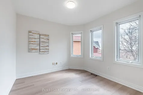 33 Pantages Court Brampton ON L6S 5B7