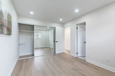 33 Pantages Court Brampton ON L6S 5B7