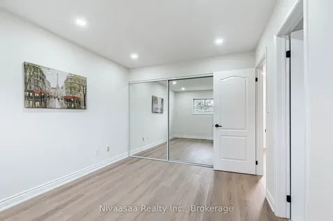33 Pantages Court Brampton ON L6S 5B7