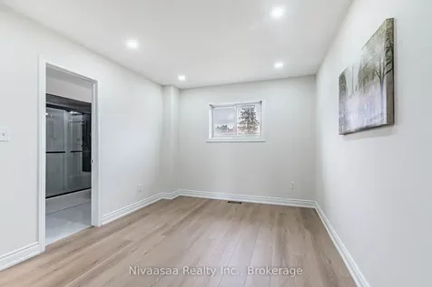 33 Pantages Court Brampton ON L6S 5B7