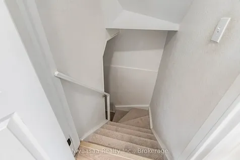 33 Pantages Court Brampton ON L6S 5B7