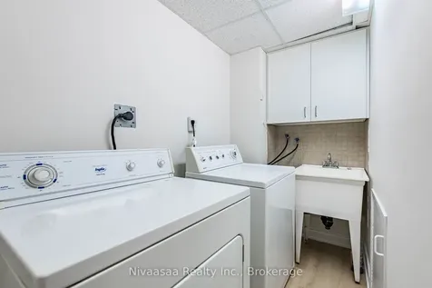 33 Pantages Court Brampton ON L6S 5B7