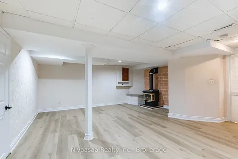 33 Pantages Court Brampton ON L6S 5B7